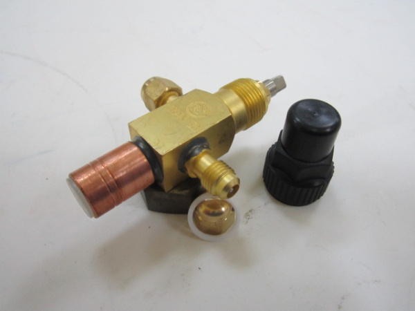 Вентиль Rotalock REF22.42.20.127 1"x1/2"(2 шредера)